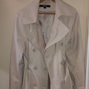 DKNY Off-white Trench coat Large